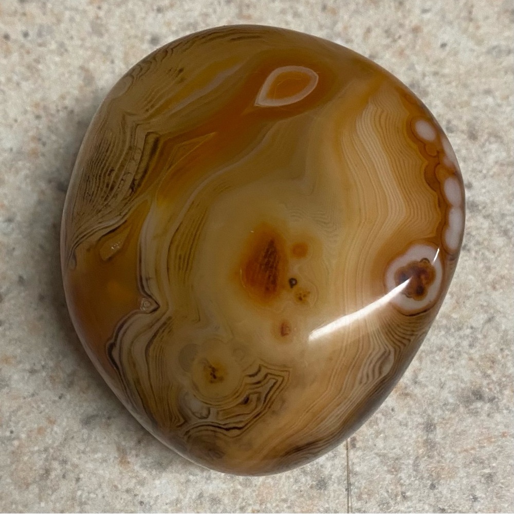 Madagascar Banded Silk Lace Agate Palm Stone Polished Crystal 103g - Picture 2 of 6